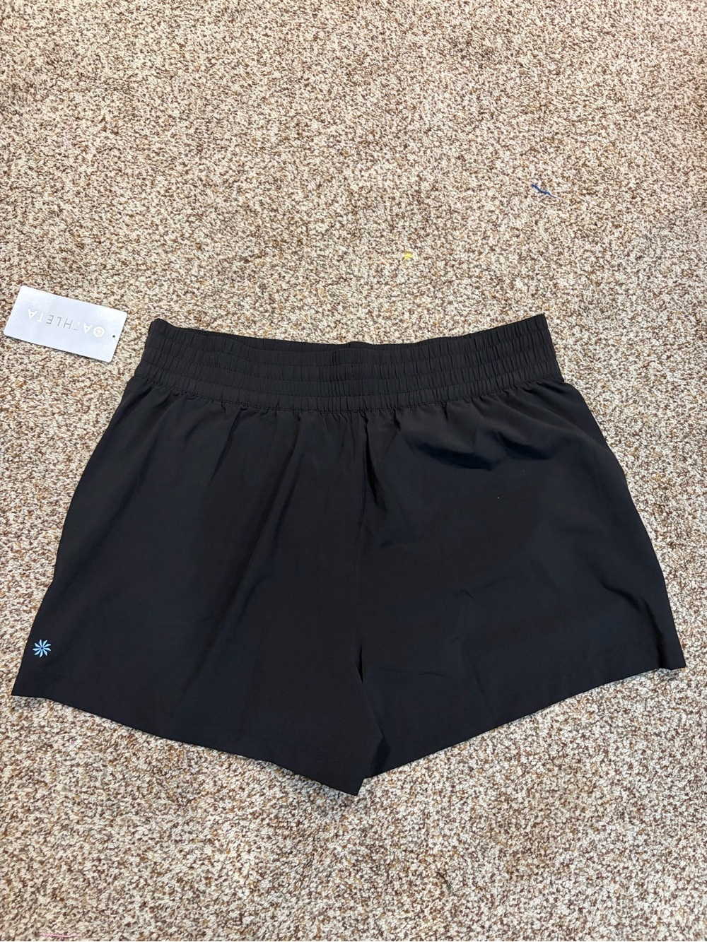 Athleta Weekender High Rise 3" Run Short - Picture 6 of 10